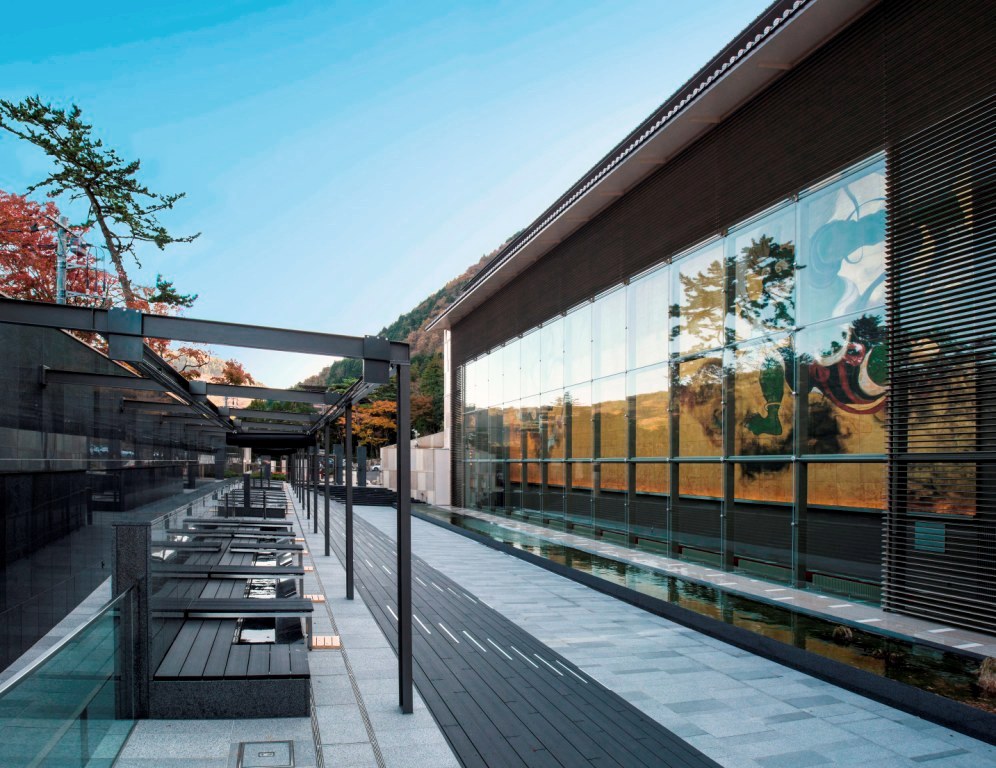 10月4日、箱根に開館した岡田美術館