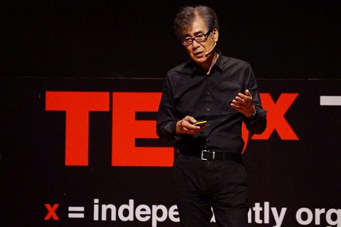 TEDxでプレゼンする筆者