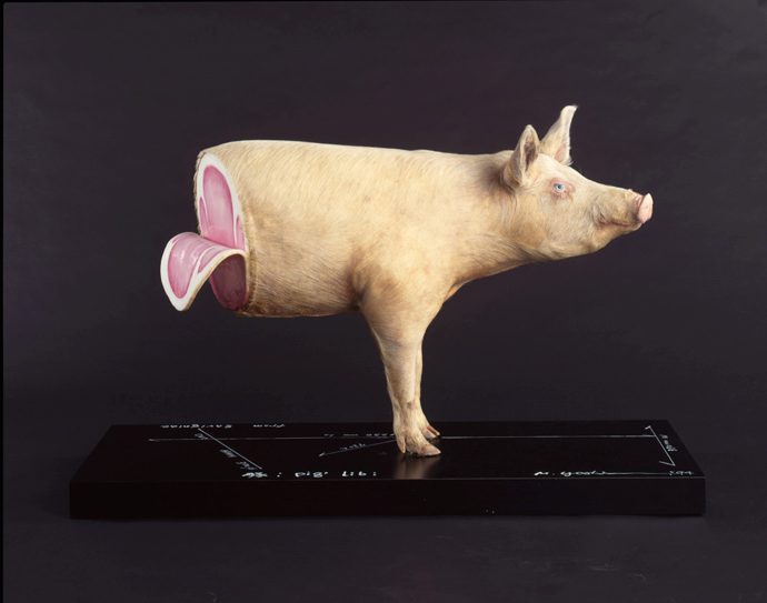 吉村益信《豚；Pig Lib》1994年、大分市美術館蔵