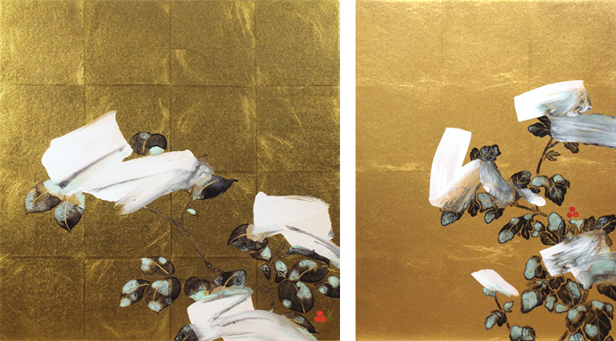 （左）《白椿》2019年　50×50cm　顔料、アクリル、墨、金箔、膠、和紙、木製パネル （右）《菊》2019年　50.0×37.5cm　顔料、アクリル、墨、金箔、膠、和紙、木製パネル