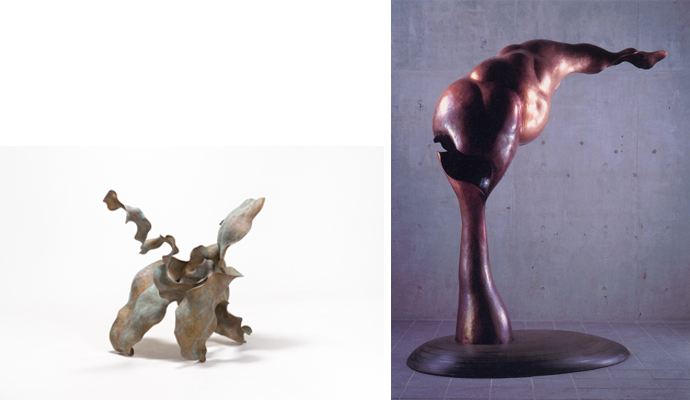 （左）《さしこみとひらき》（横浜美術大学蔵）2015年 112×87×110cm 銅 （右）《フォトン ～光の単位～》（卒業制作）2001年 銅、MDF