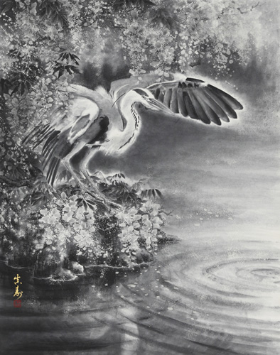 藤の花が風に遊び、紫の光が揺れる晩春の昼下がり。<br />
一羽の蒼鷺が魚たちの織りなす波紋に誘われ、そっと水辺に舞い降りた。<br />
さあ、紫の宴をはじめよう。<br />
墨の濃淡だけで、薄紫色の幻想的な世界を表現してみました。